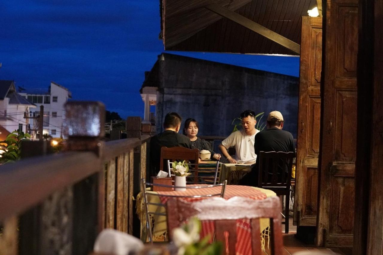 Baan Huenphen Boutique Hotel Csiangmaj Kültér fotó